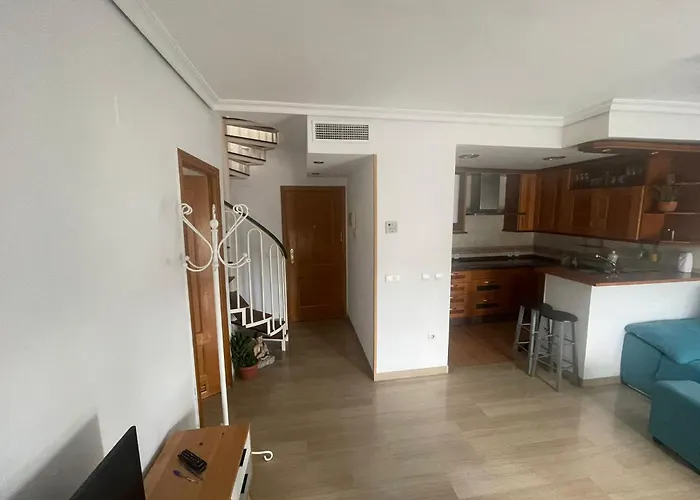 Atico Duplex Mirasierra Renfe 50 M Centrico