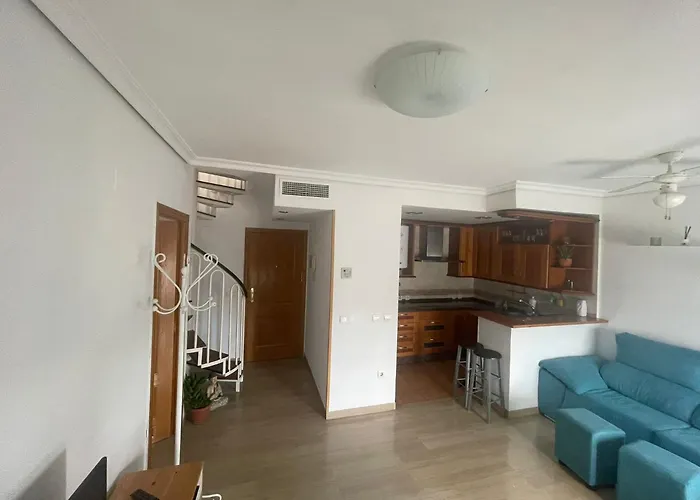Atico Duplex Mirasierra Renfe 50 M Centrico